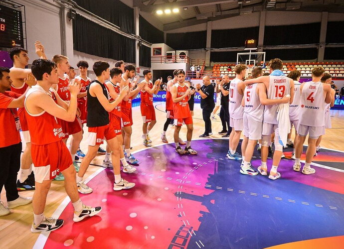Turkai ir lenkai protestavo (FIBA nuotr.)