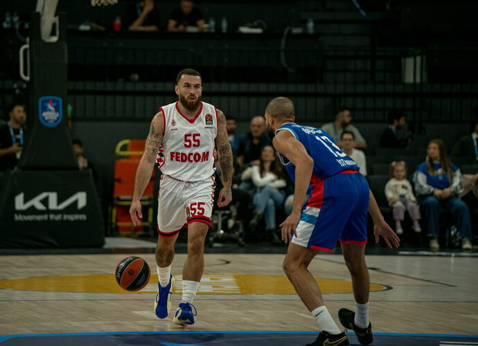 M.Jamesas ir G.Papagiannis rinko lemiamus „AS Monaco“ taškus (Scanpix nuotr.)