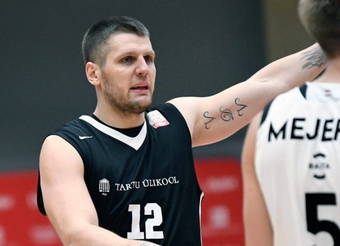 T.Šležas žais NKL