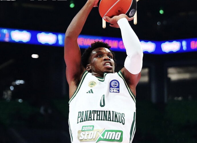 T.J.Shortsas pelnė 15 taškų