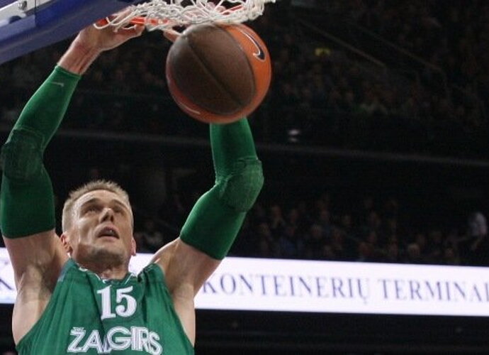 Žalgiriečiams teko paprakaituoti su kazachstaniečiais (nuotr. Fotodiena.lt)