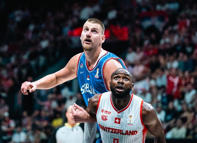 N.Jokičius taikėsi į trigubą dublį (FIBA nuotr.)