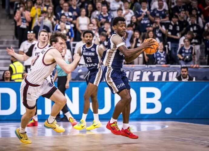 D.J.Horne'as gali praleisti mačą Vilniuje (FIBA nuotr.)
