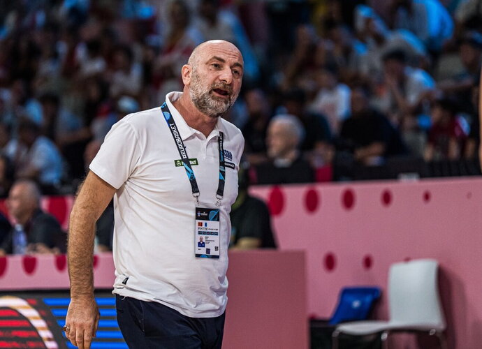 A.Bekiras paliko postą (FIBA nuotr.)