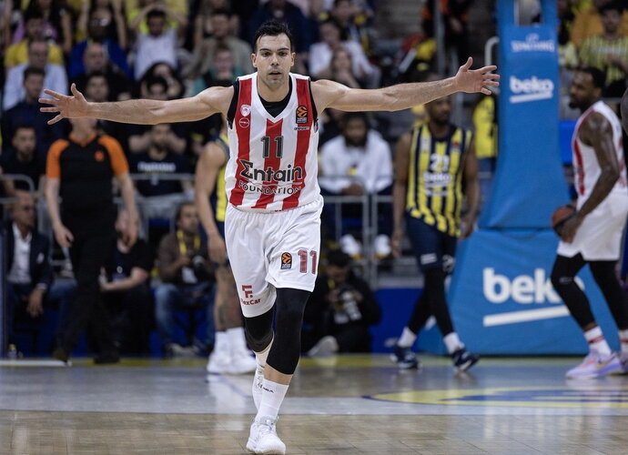 K.Sloukas pataikė lemtingą metimą
