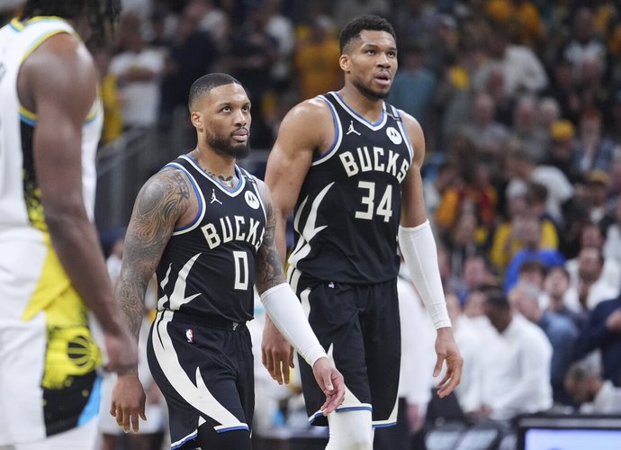 D.Lillardas ir G.Antetokounmpo lieka be pergalės (Scanpix nuotr.)