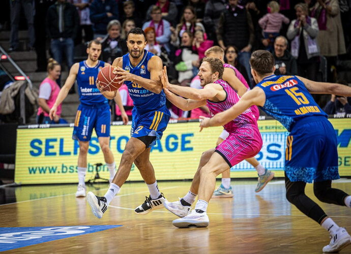 ALBA iškovojo pergalę vietiniame fronte