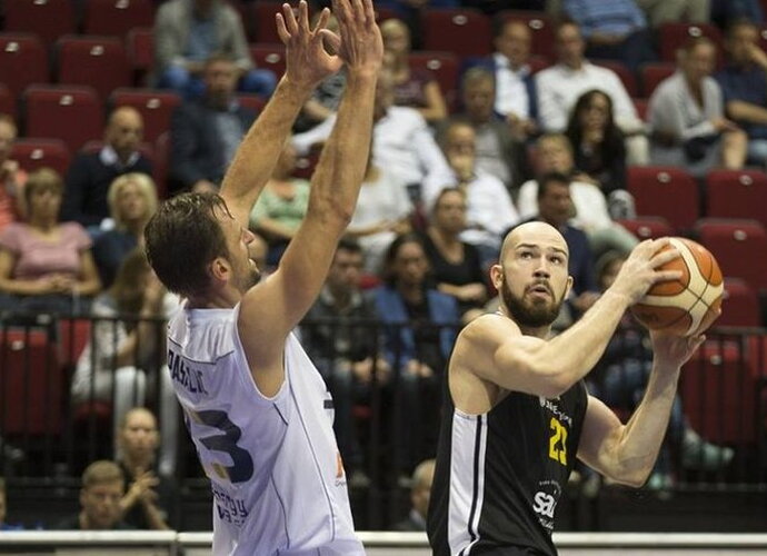 D.Milka pelnė 9 taškus
