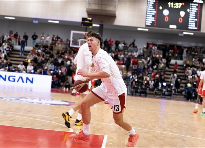 S.Jarumbauskas pelnė 8 taškus