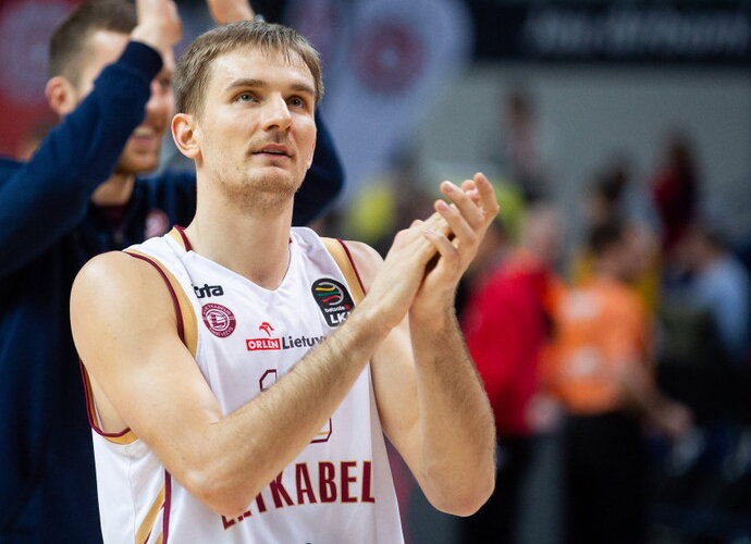 V.Kariniauskas išgyveną sunkų periodą (BNS nuotr.)