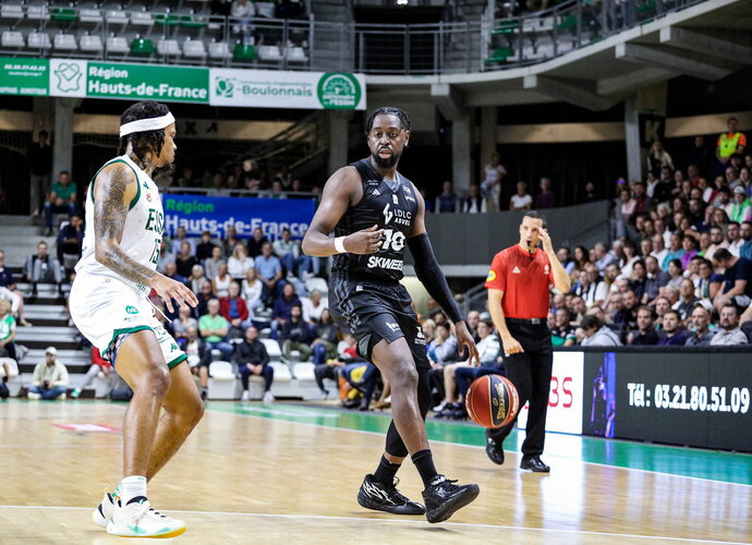 B.Dallo nebereikalingas ASVEL ekipai