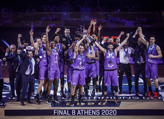 Burgoso ekipa laimėjo titulą (FIBA Europe nuotr.)
