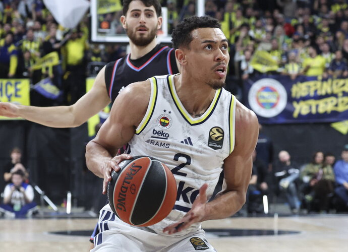 W.Baldwinas suvienijo jėgas su N.De Colo (Scanpix nuotr.)