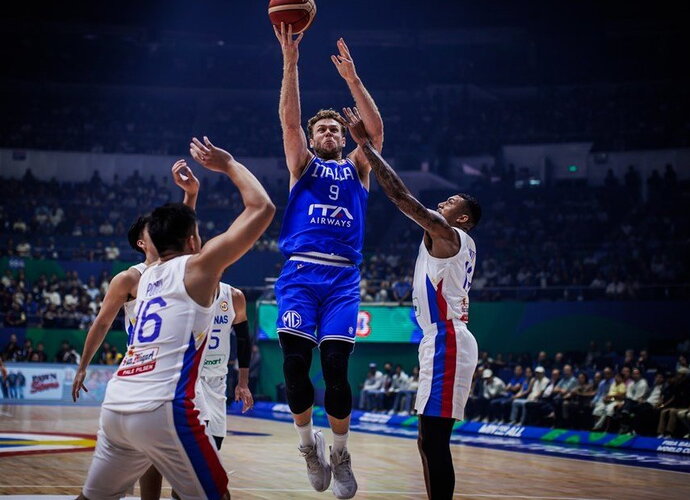 N.Melli žaidė universaliai (FIBA nuotr.)