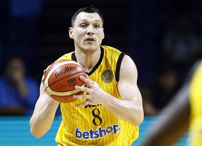 J.Mačiulis tapo klubo kapitonu (FIBA Europe nuotr.)