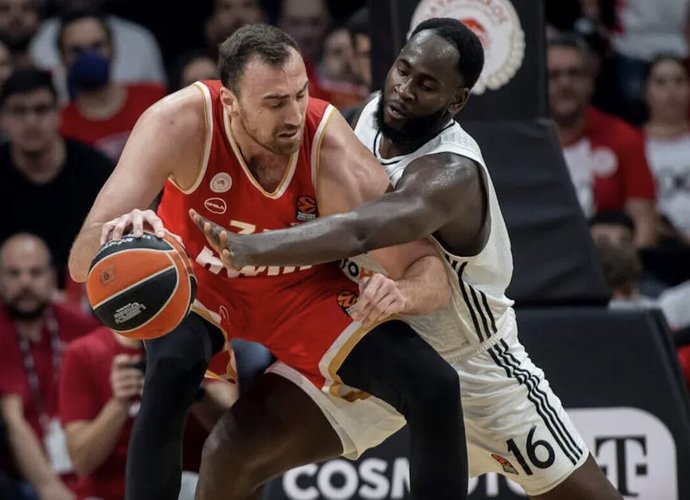 N.Milutinovas ruošiasi persikėlimui į Milaną (Euroleague.net)