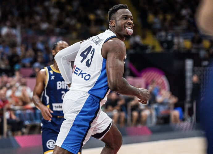 Thanasis Antetokounmpo kausis prieš Lietuvą (FIBA nuotr.)