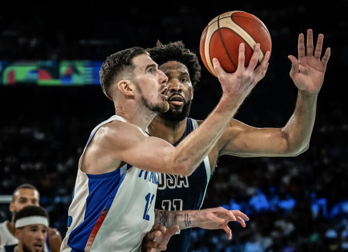 N.De Colo pasitraukė (FIBA nuotr.)