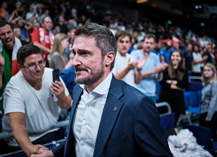 G.Pozzecco tęs darbus rinktinėje (FIBA Europe nuotr.)
