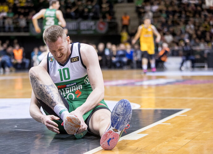 R.Šmitas susižeidė čiurną („Betsafe-LKL“ nuotr.)