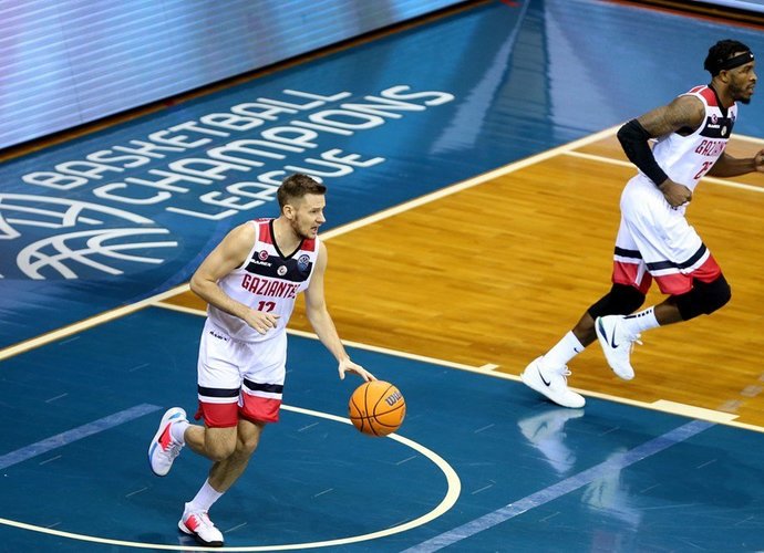 Š.Vasiliauskas pasirodė solidžiai (FIBA nuotr.)