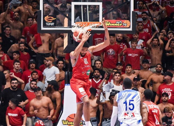 B.Caboclo gali keltis į Madridą