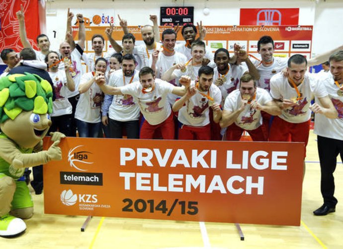 Šentjuro krepšininkai Slovėnijos čempionate triumfavo pirmą kartą