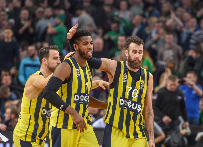 „Fenerbahče“ per kelias savaites prarado pagrindinį rėmėją ir pakeitė prezidentą (Josvydas Elinskas, Fotodiena.lt)
