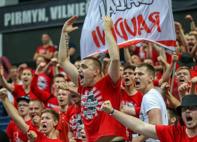 „Lietuvos rytas“ už sirgalių elgesį turės susimokėti 3 tūkst. eurų (Josvydas Elinskas, Fotodiena.lt)