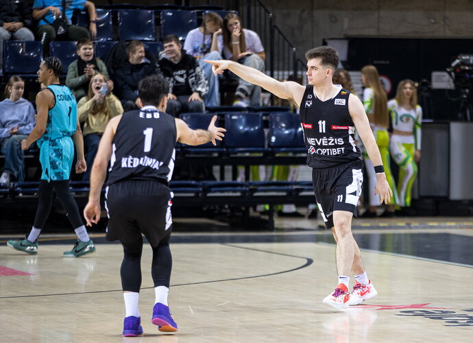 A.Ebo ir J.Girardas šeimininkavo baudė šiauliečius (Foto: Rokas Lukoševičius)