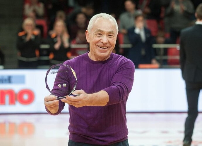 Juozukas gavo LKL apdovanojimą (Fotodiena.lt)
