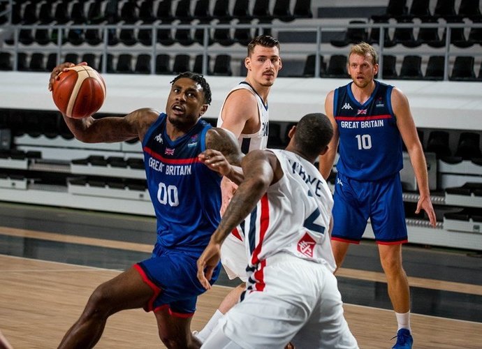 Britai nepaliko varžovams vilčių (FIBA Europe nuotr.)