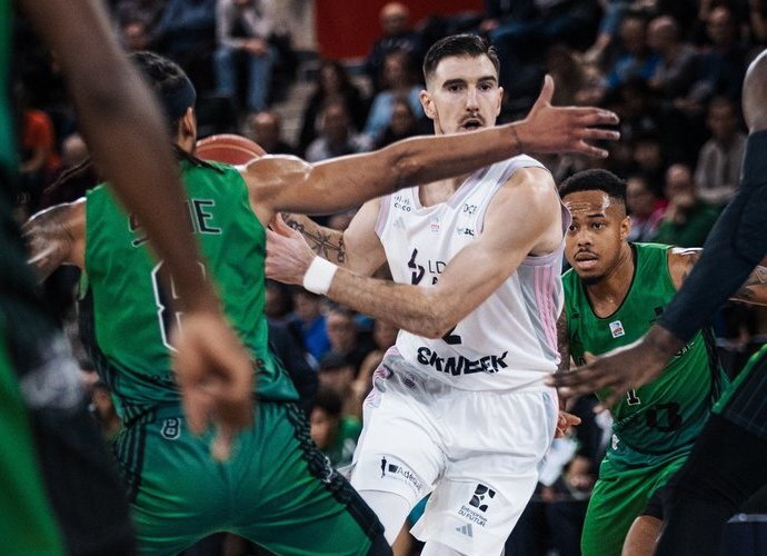 N.De Colo komandos neišgelbėjo
