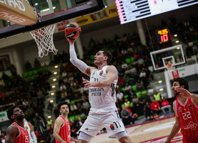 M.Hezonja vedė Madrido ekipą į pergalę (Scanpix nuotr.)