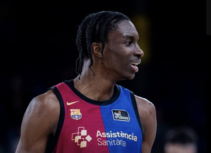 D.Sarras keliasi į NCAA