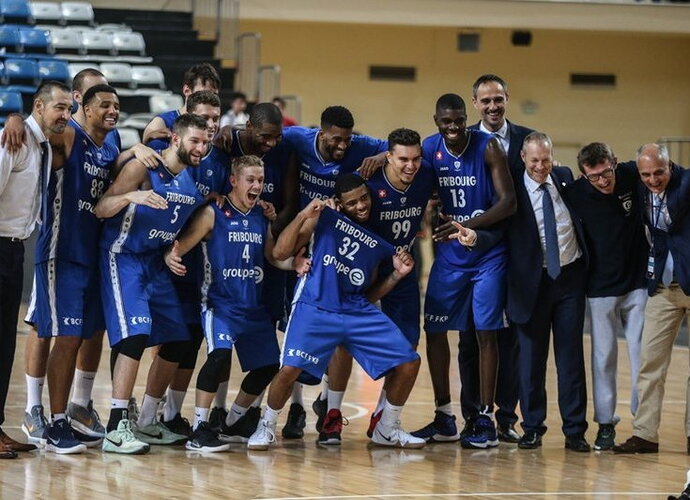 Šveicarijos komanda pasiekė nelauktų aukštumų (FIBA Europe nuotr.)