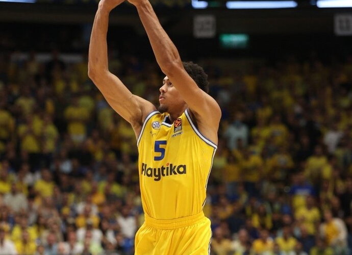 W.Baldwinas pelnė 23 taškus