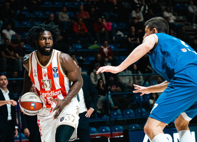 S.Ojeleye rinko dvigubą dublį