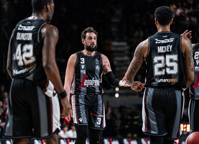 Belinelli vedė savo komandą į pergalę