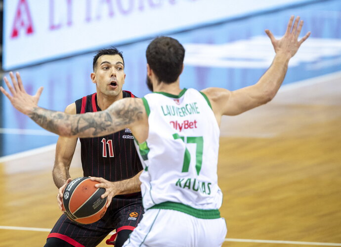 K.Sloukas lemiamu metu prarado kamuolį (BNS nuotr.)