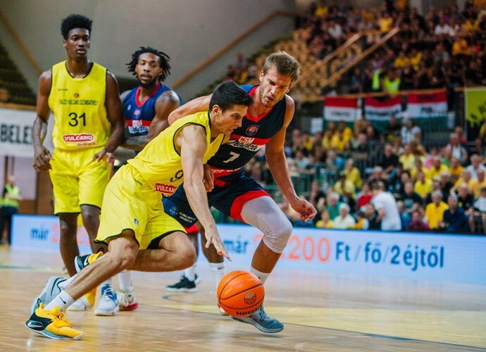 A.Valeika naudingai dirbo tiek puolime, tiek gynyboje (FIBA Europe nuotr.)