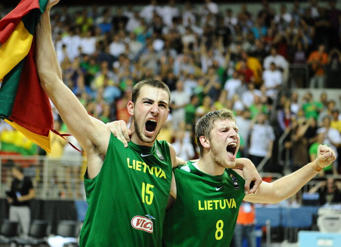 J.Valančiūnas dabar žaidžia NBA, o D.Redikas – NKL (Fotodiena.lt)