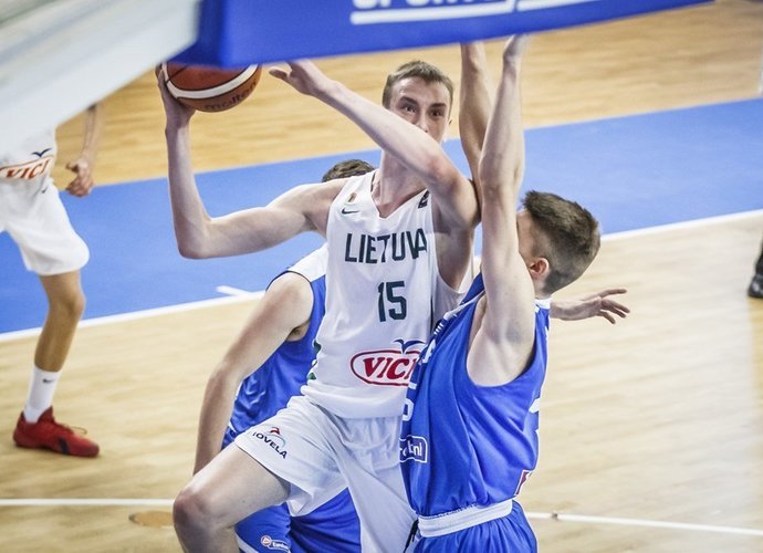 Puolime strigę lietuviai suklupo (FIBA Europe nuotr.)