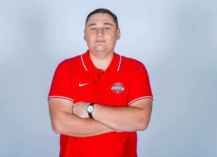 N.Pacevičius dirbti pradėjo būdamas labai jaunas