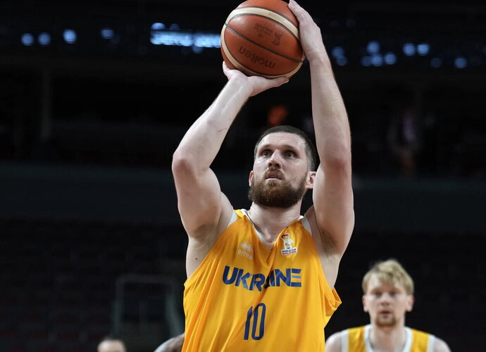 S.Michailiukas buvo sunkiai sulaikomas (FIBA nuotr.)