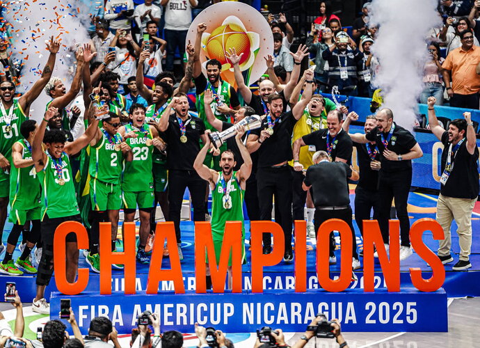 Brazilai triumfuoja (FIBA nuotr.)