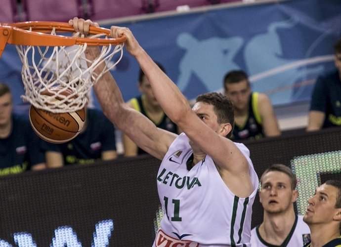 L.Birutis drebins krepšius ŠIauliuose (FIBA Europe nuotr.)