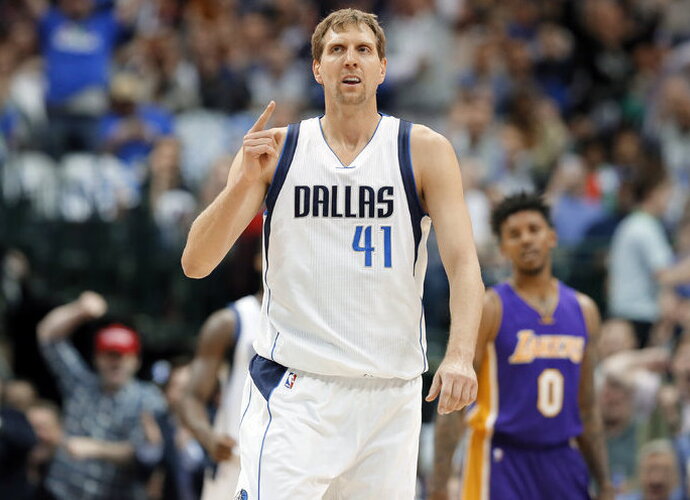 D.Nowitzki prarado ne vieną milijoną (Scanpix nuotr.)