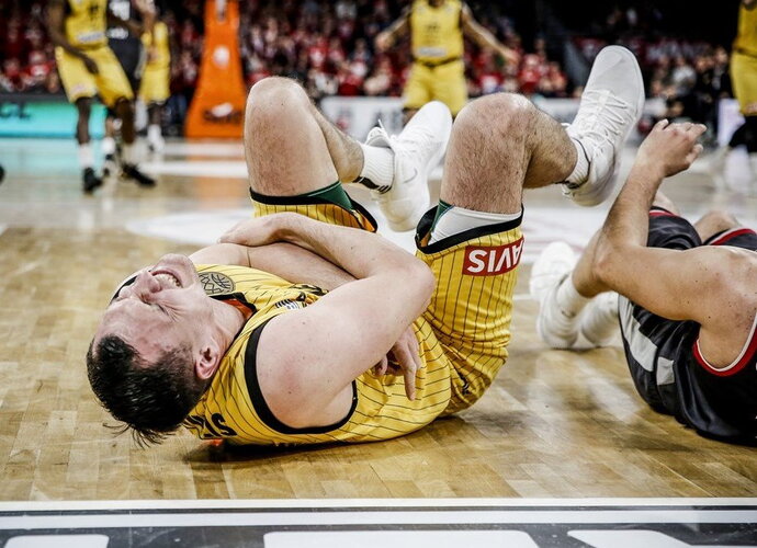 J.Mačiulis patyrė traumą (FIBA Europe nuotr.)