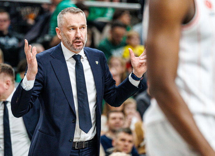T.Masiulis ruošiasi Eurolygos mačui (BNS nuotr.)